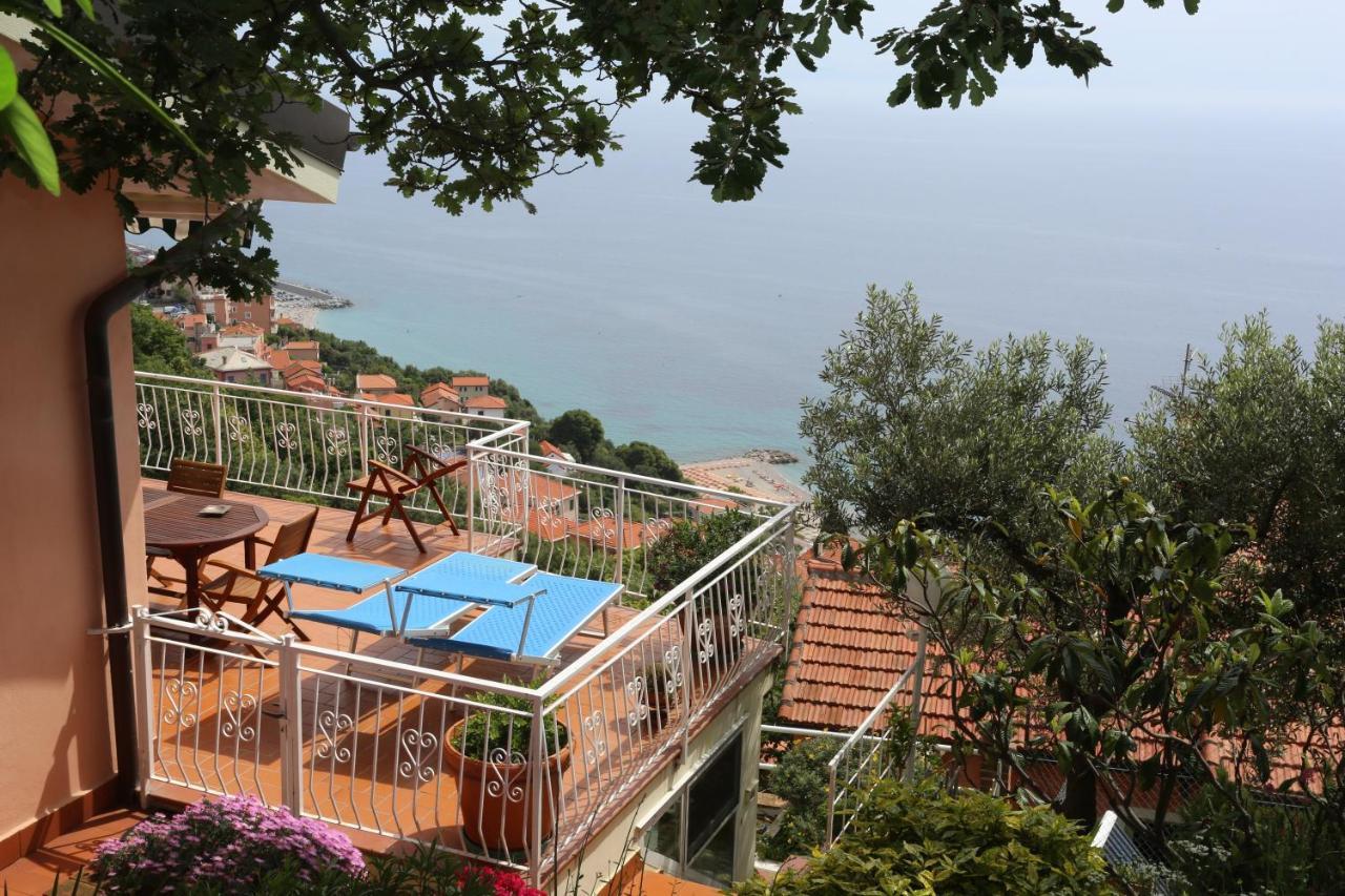 Villa Gio - Terrazza Nel Blu Bergeggi Dış mekan fotoğraf