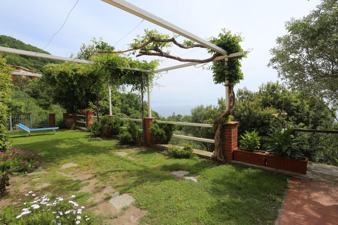 Villa Gio - Terrazza Nel Blu Bergeggi Dış mekan fotoğraf